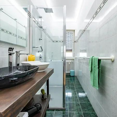 Enchanting Navigli Base Appartement